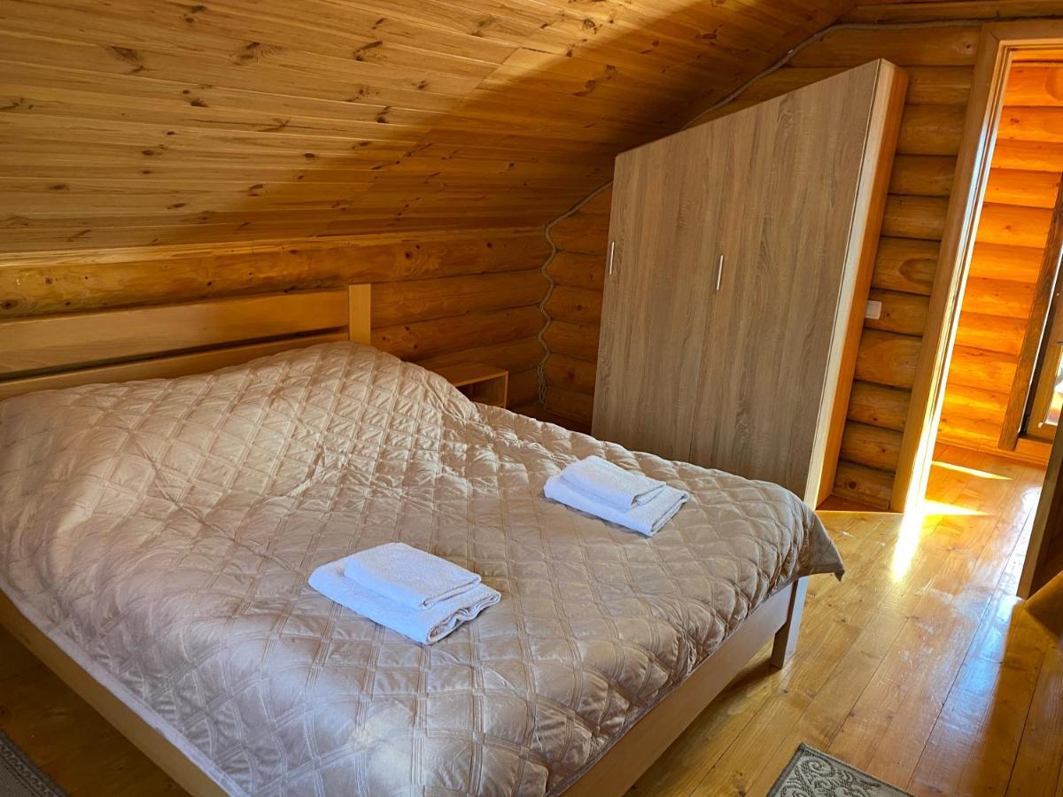 Smerekovyi Dvir Poljana Exteriör bild