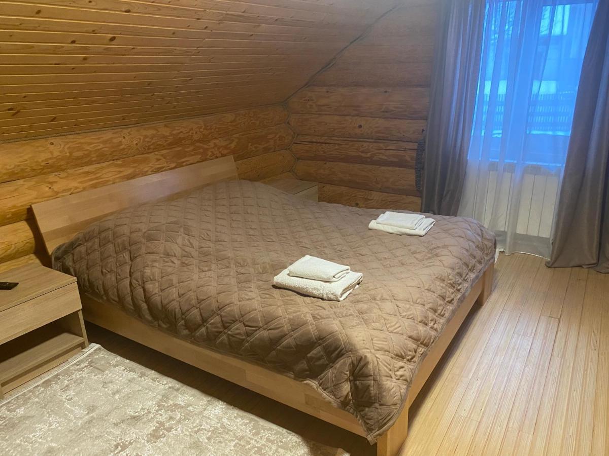 Smerekovyi Dvir Poljana Exteriör bild