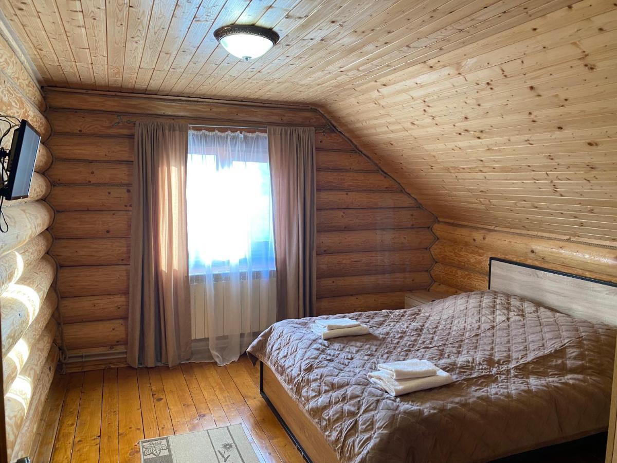 Smerekovyi Dvir Poljana Exteriör bild