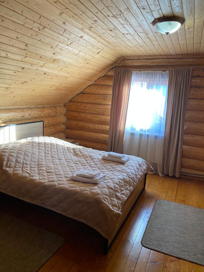 Smerekovyi Dvir Poljana Exteriör bild