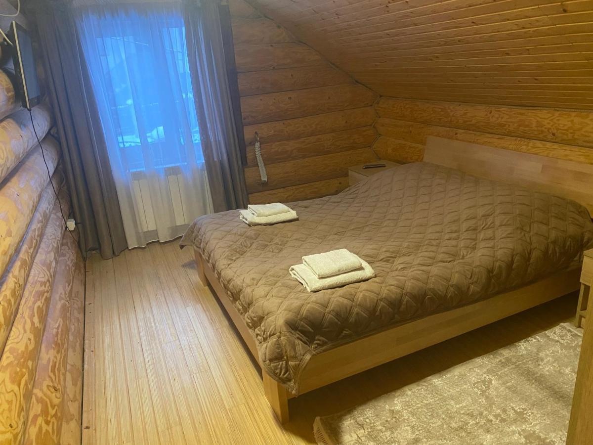Smerekovyi Dvir Poljana Exteriör bild