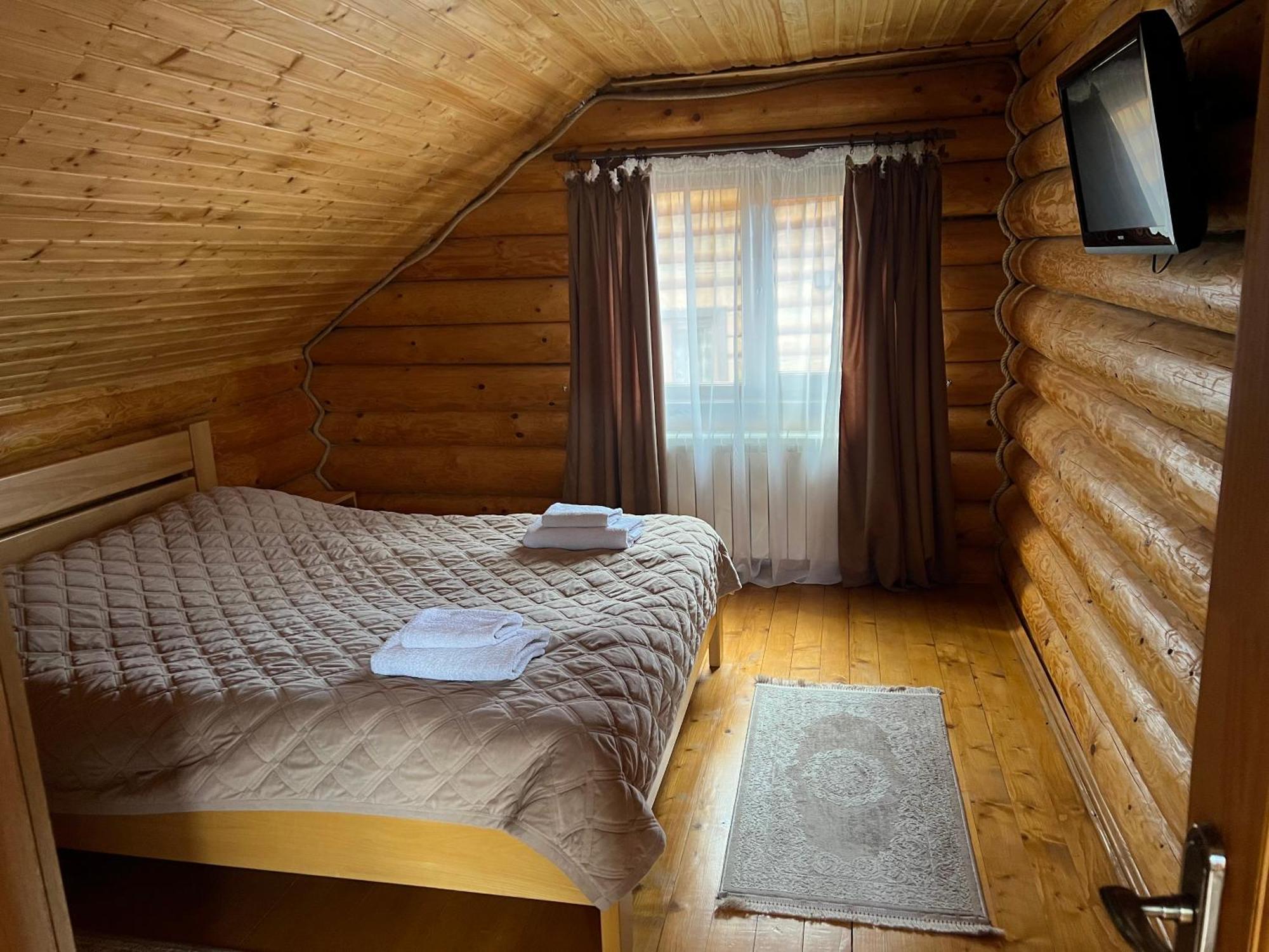 Smerekovyi Dvir Poljana Exteriör bild
