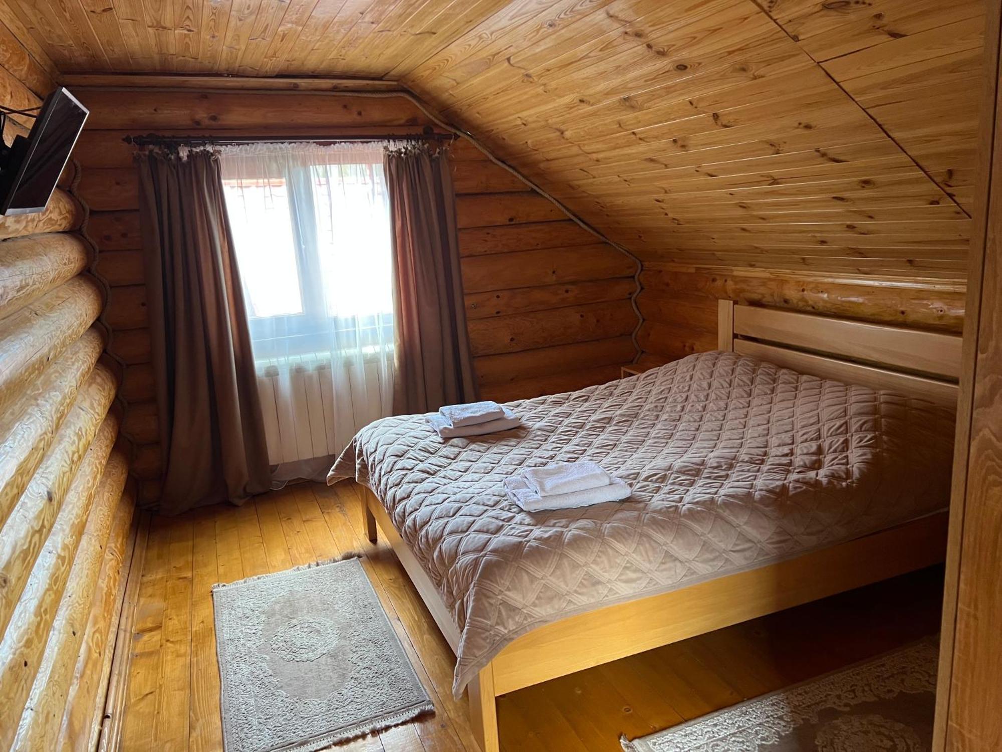 Smerekovyi Dvir Poljana Exteriör bild