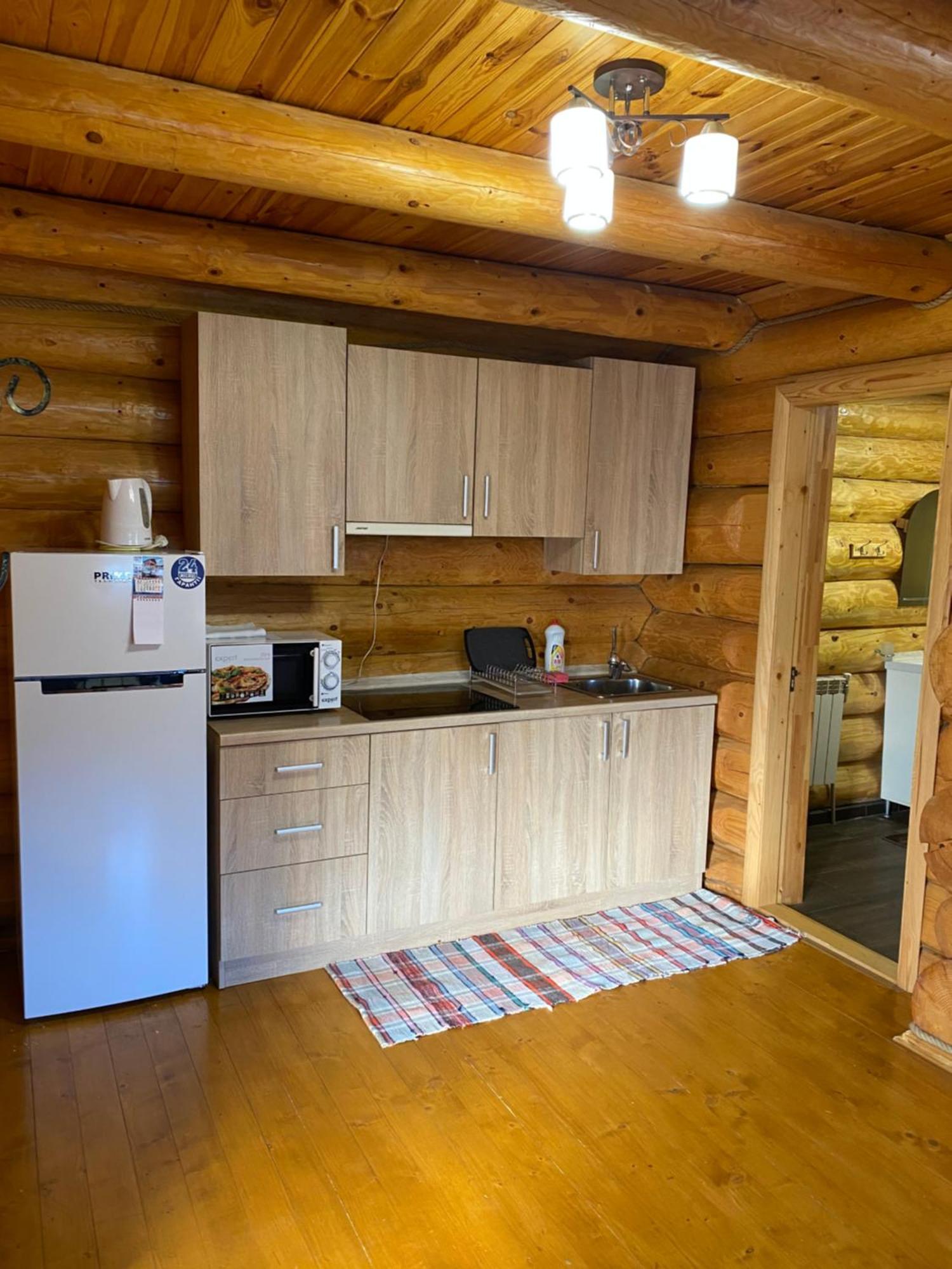Smerekovyi Dvir Poljana Exteriör bild