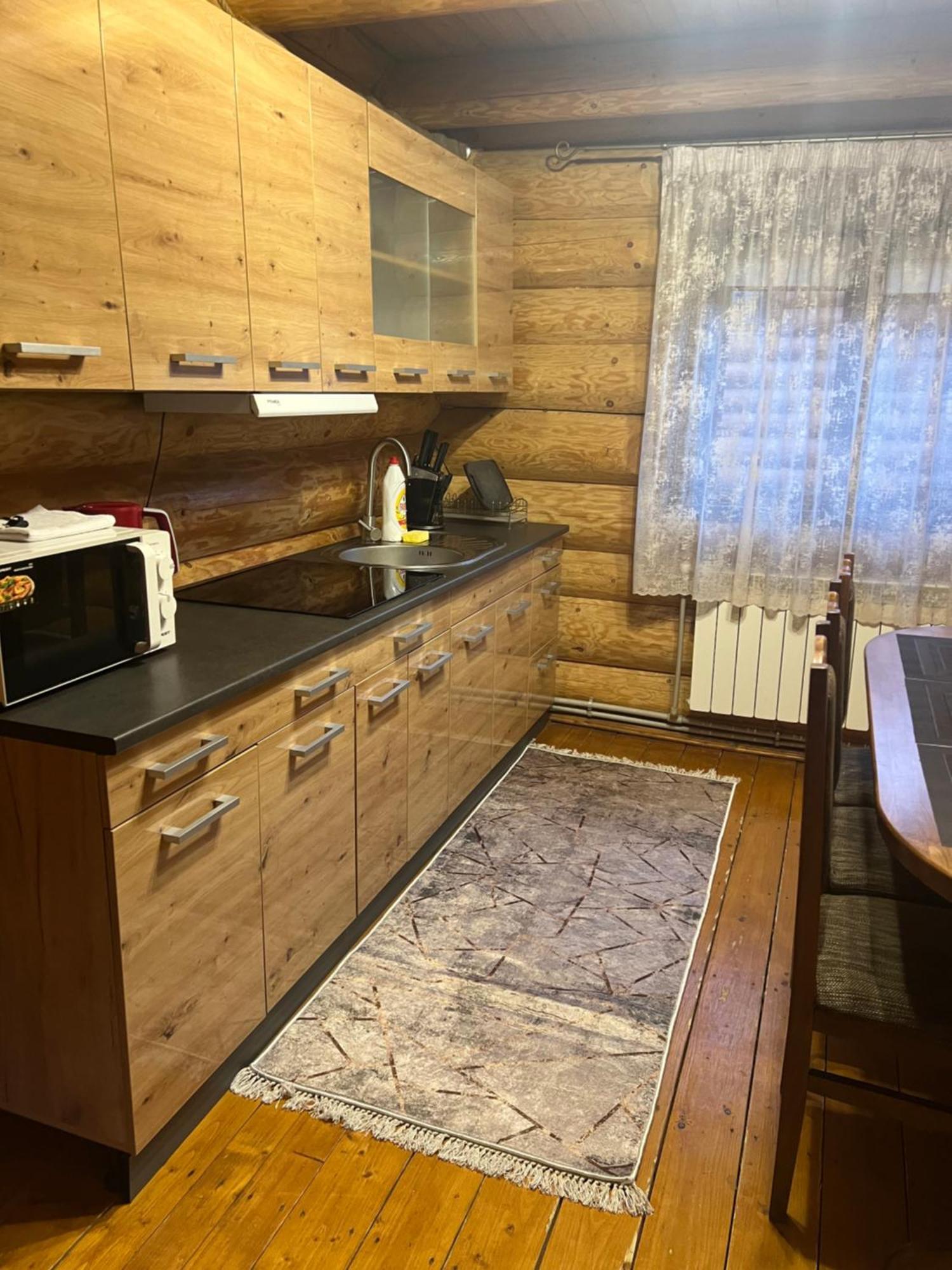 Smerekovyi Dvir Poljana Exteriör bild