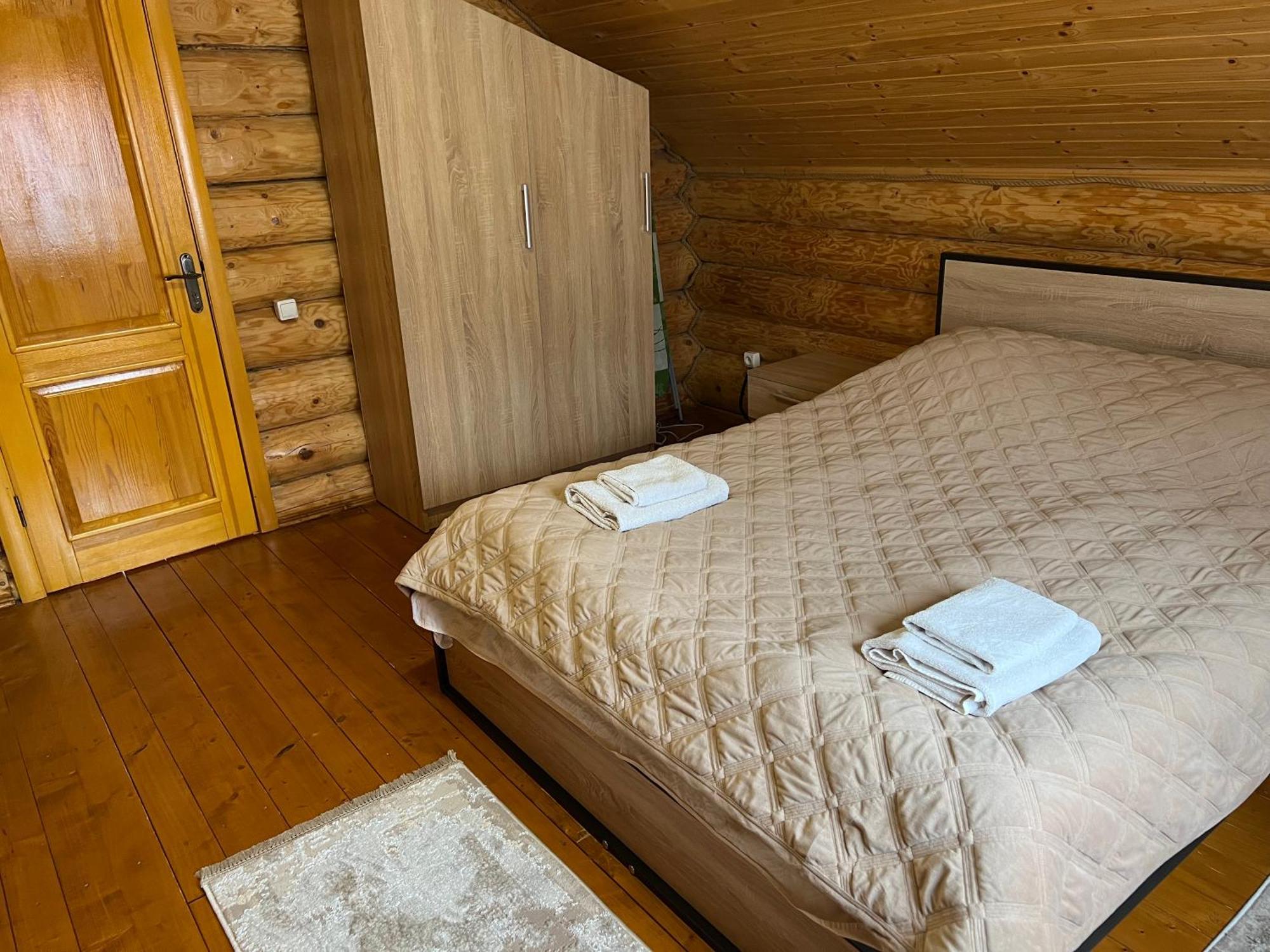 Smerekovyi Dvir Poljana Exteriör bild